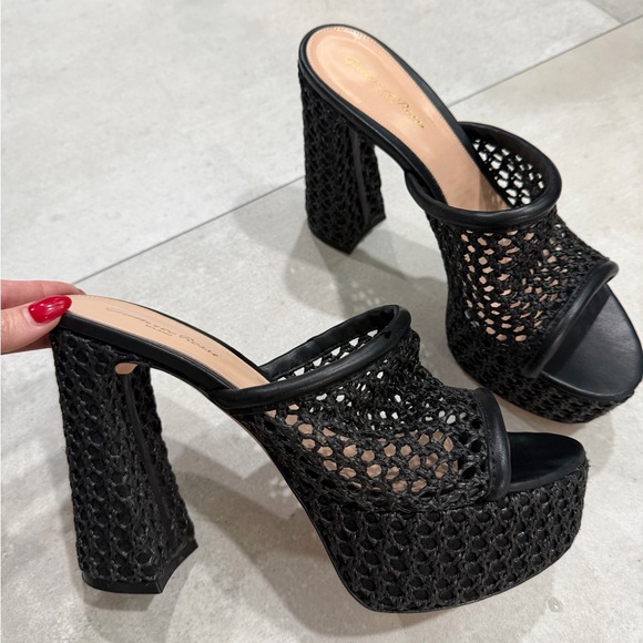 Gianvito Rossi Black Platform Mules - Picture 3 of 4